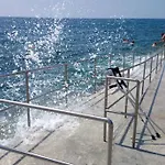 Hana * Pula